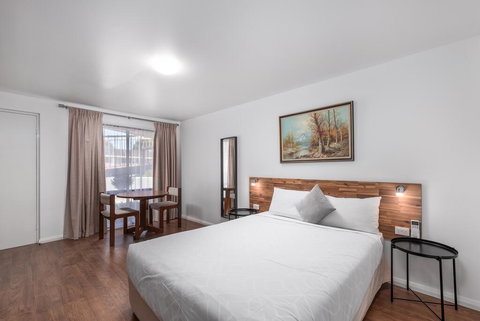 Econo Lodge Lilydale - 1 Gold Coast 0