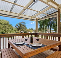 EdAn Beachhouse - 21 Laronde - Gold Coast 4U