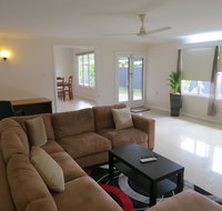 Edge Hill Clean  Green Cairns 7 Minutes from the Airport 7 Minutes to Cairns CBD  Reef Fleet Terminal - Accommodation Gold Coast