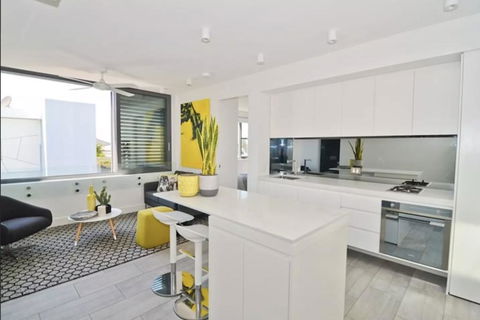 EIGHT TWO NINE TWO V: BONDI BEACH - Accommodation Gold Coast 0