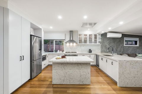 Ellerina Sea Vista Luxury Family Retreat With Sauna, Pool, Amazing Water Views, Walk To Beach - Gold Coast 4U 2