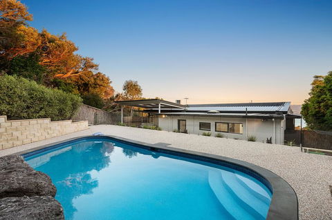 Ellerina Sea Vista Luxury Family Retreat With Sauna, Pool, Amazing Water Views, Walk To Beach - Gold Coast 4U 0