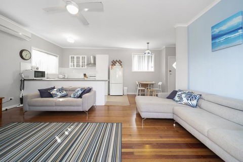 Eloora House, Blue Bay - Accommodation Gold Coast 0