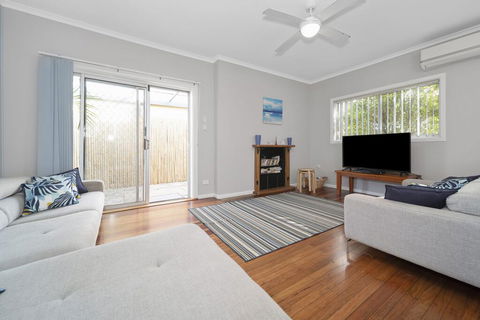 Eloora House, Blue Bay - Accommodation Gold Coast 1