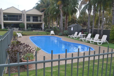 ELSINOR Townhouse 8 Mulwala - Accommodation Gold Coast 0