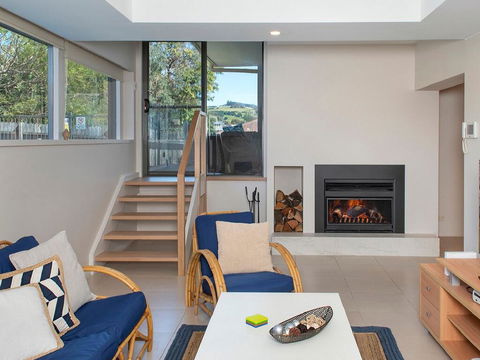 Emerald - Coastal Walk, Swimming Pool, Pet Friendly - Accommodation Gold Coast 3