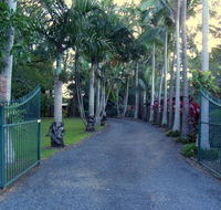 Emerald Tropical Palms B  B - Gold Coast 4U