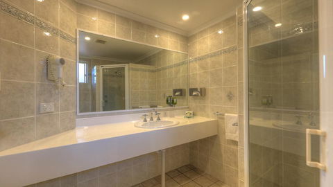 Endeavour Court Motor Inn - Gold Coast 4U 3