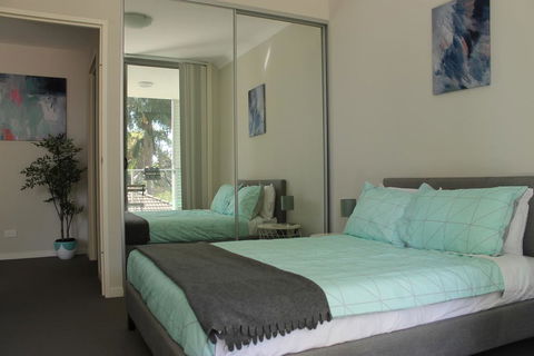 Enjoyable Holiday Home For Group Six - Gold Coast 4U 3