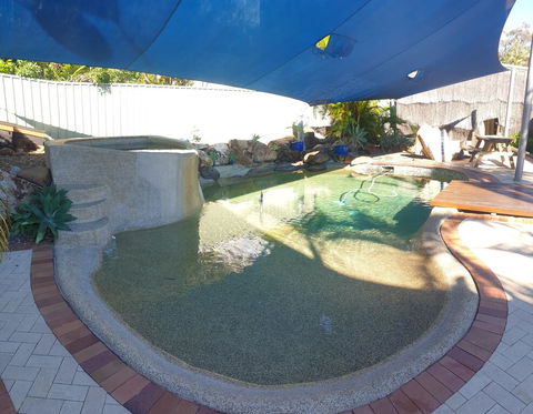 Escape 1770 - No Kids - NO SMOKING - No Partying - Gold Coast 4U 1
