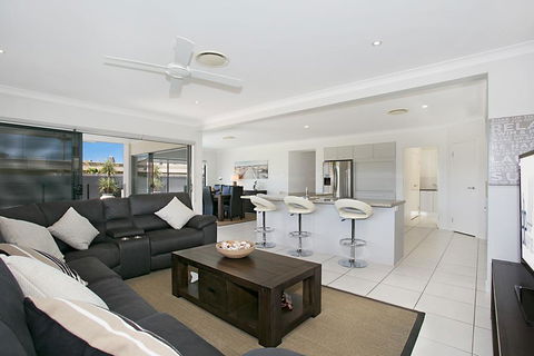 Escape To The Coast - Gold Coast 4U 2