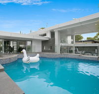 Essence of Broadbeach - Gold Coast 4U