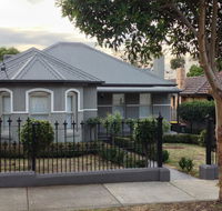 Essendon - home away from home - Accommodation Gold Coast