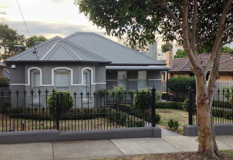 Essendon - Home Away From Home - Accommodation Gold Coast 0