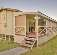 Exmouth Villas Unit 30 - Large Undercover Deck for Entertaining - Gold Coast 4U