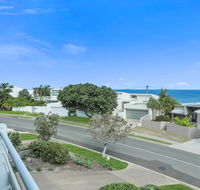 Expansive Ocean Views Sunrise Beach - Gold Coast 4U