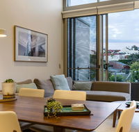 Explore Sydney from a peaceful modern apartment - Accommodation Gold Coast