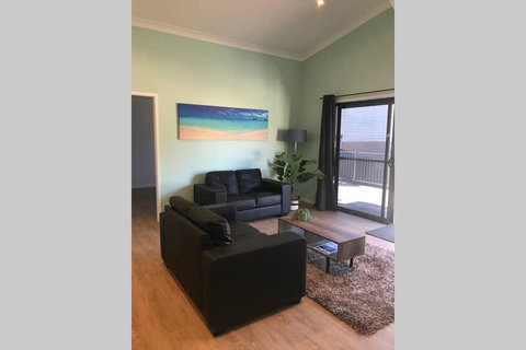 FAIRVIEW COTTAGE 25B - Waterfront Accommodation - Accommodation Gold Coast 1