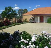 Fairways Bed  Breakfast at Jerilderie - Gold Coast 4U
