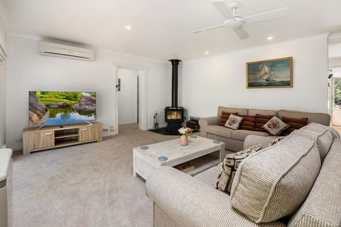Family Fun Retreat With Spa - Accommodation Gold Coast 1