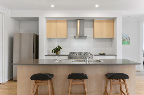 Family Holiday Paradise - New Modern Beach House - Accommodation Gold Coast 1