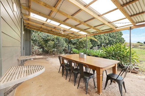 Farm & Co-sy - Gold Coast 4U 3