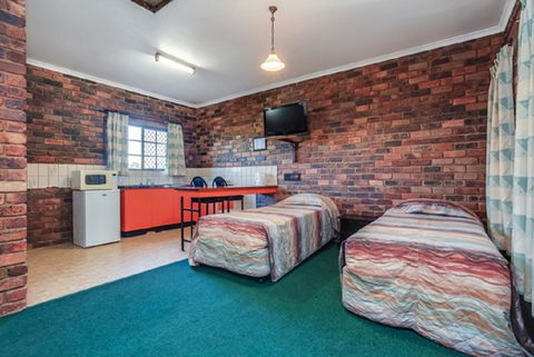 Fernvale Hotel Motel - Gold Coast 4U 3