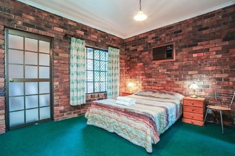 Fernvale Hotel Motel - Gold Coast 4U 2