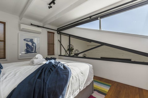 Fitzroy Converted Warehouse Penthouse - Accommodation Gold Coast 3