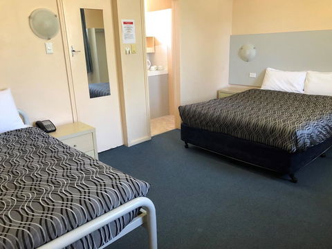 Flinders Motel - Gold Coast 4U 3