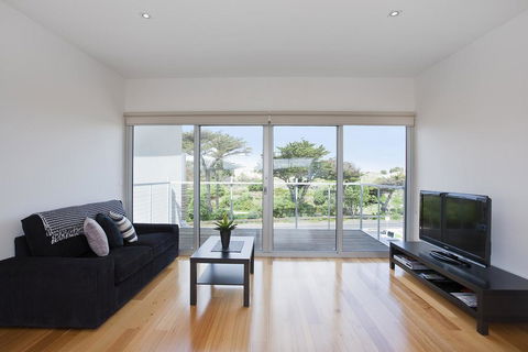 Four Kings Apartment - Deluxe 2br #3 - Gold Coast 4U 1