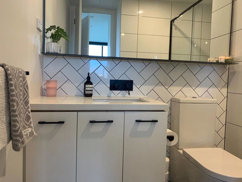 Frankie505 - Accommodation Gold Coast 2