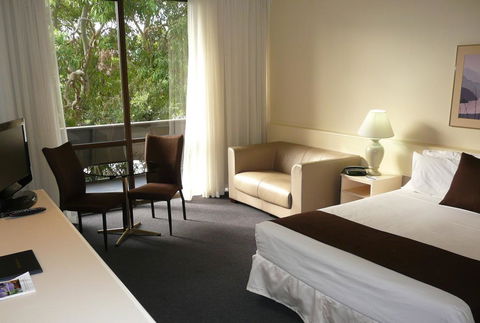 Frankston International - Gold Coast 4U 0