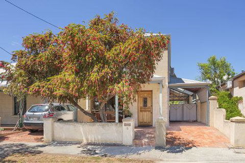Fremantle Holiday Accommodation - Accommodation Gold Coast 0