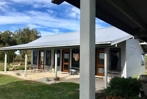 French Island Cottage - Accommodation Gold Coast 0