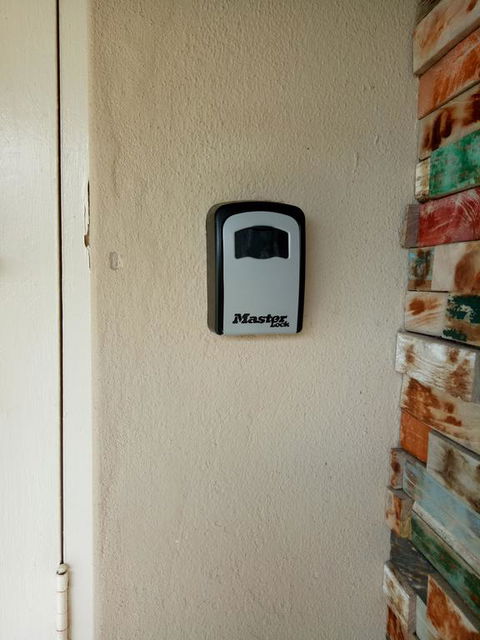 FUNKY COTTAGE - Accommodation Gold Coast 3