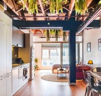 Funky New York Loft in Darlinghurst - Gold Coast 4U