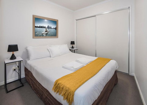 FV4006 Apartments - Accommodation Gold Coast 2