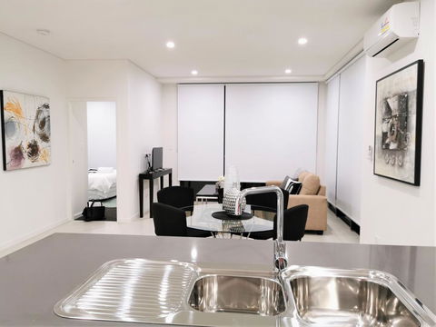 G02 Courtyard Apartment - Accommodation Gold Coast 3