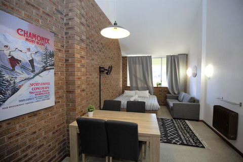 Gables 11 On Clyde Street - 1 Gold Coast 3