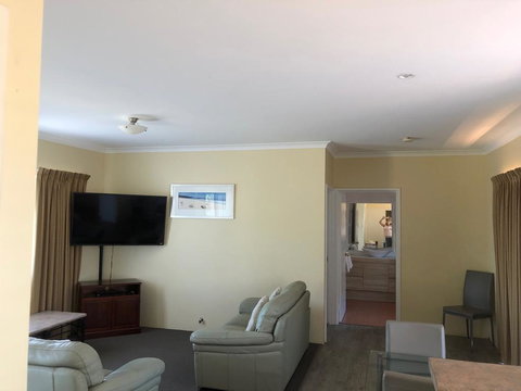 Gale Street Motel & Villas - Accommodation Gold Coast 1