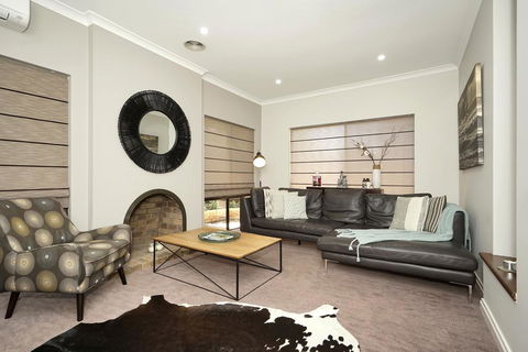 Garden City Luxury Apt - 1 Gold Coast 0