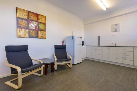 Getaway Villas Unit 38-5 - 1 Bedroom Self-Contained Accommodation - Gold Coast 4U 2