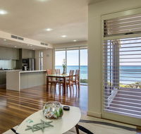 Glenelg Absolute Beachfront - One of Only Two Homes - Accommodation Gold Coast
