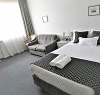 Glenelg beach gateway on Moseley - Accommodation Gold Coast