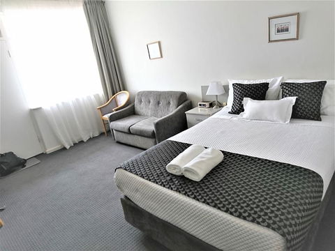 Glenelg Beach Gateway On Moseley - Accommodation Gold Coast 0