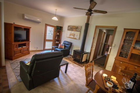 Glenlee Cottage - Accommodation Gold Coast 2
