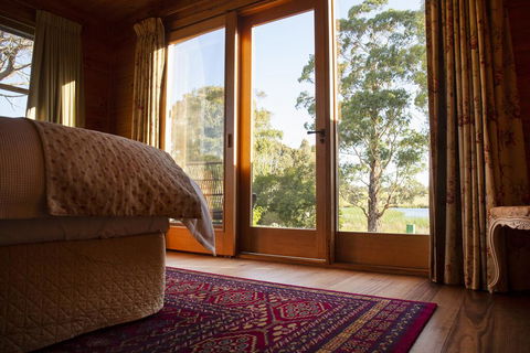 Glenlowren - Accommodation Gold Coast 1