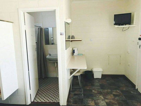 Glossop Motel - Gold Coast 4U 1
