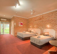 Country Lodge Motel - 1 Gold Coast